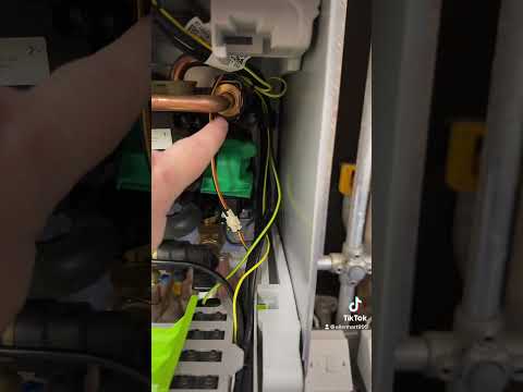 Gas Training | What’s Inside A Worcester Bosch 8000 Gas Boiler | Plumber | Gas Course |