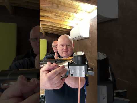 F-gas training how to flare a pipe. Allen Hart back to school #plumber #plumb #RefrigerationExperts
